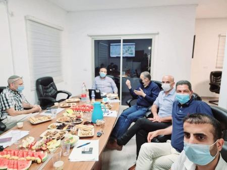 طه: جلسة عمل مثمرة في مجلس جسر الزرقاء